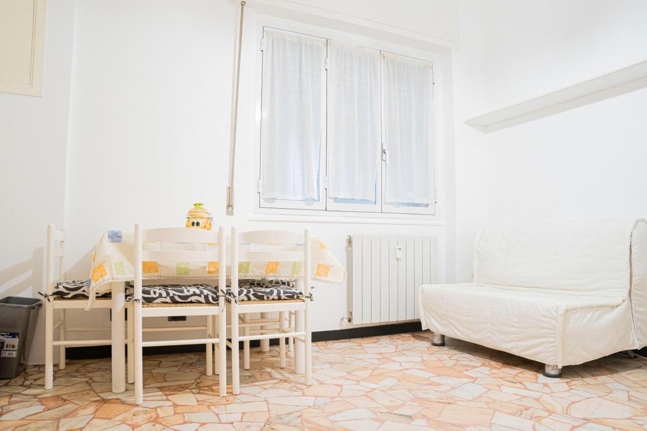 039 - Casa Residenziale A Lavagna A 5 Minuti Dal Mare Lägenhet Exteriör bild